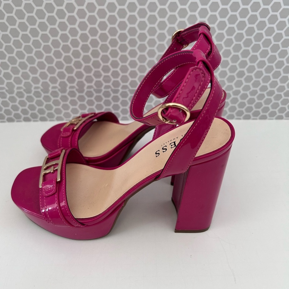 Guess Hot Pink Platform Women’s Block Heel Ankle Strap & Gold G Top Size 7 1/2M - Picture 6 of 11